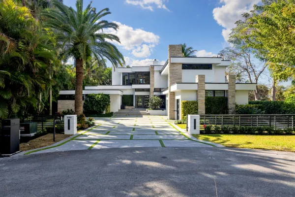 $14,995,000 | 1080 Lake Drive, Delray Beach, FL 33444