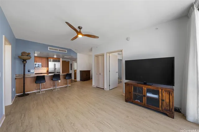 $965,000 | 555 South Street, Unit 4202, Honolulu, HI 96813