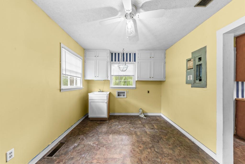 1047 Dixie Road Covington, GA 30014 - Photo 33 of 46 Gallery Image 33