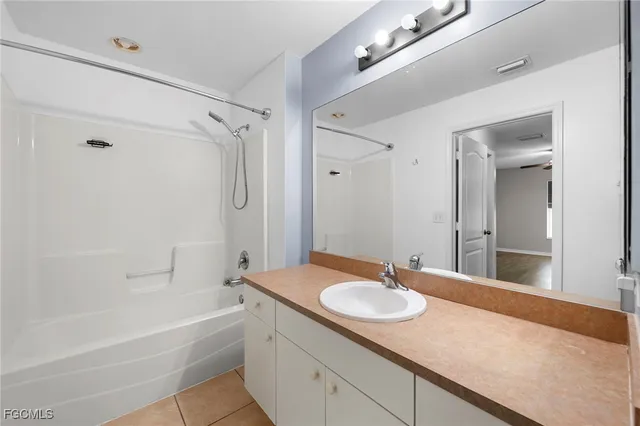 $1,895 | 2805 66th Street West, Lehigh Acres, FL 33971