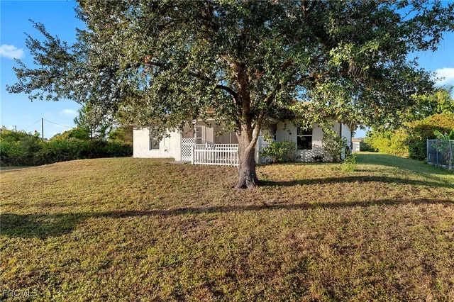 $1,895 | 2805 66th Street West, Lehigh Acres, FL 33971