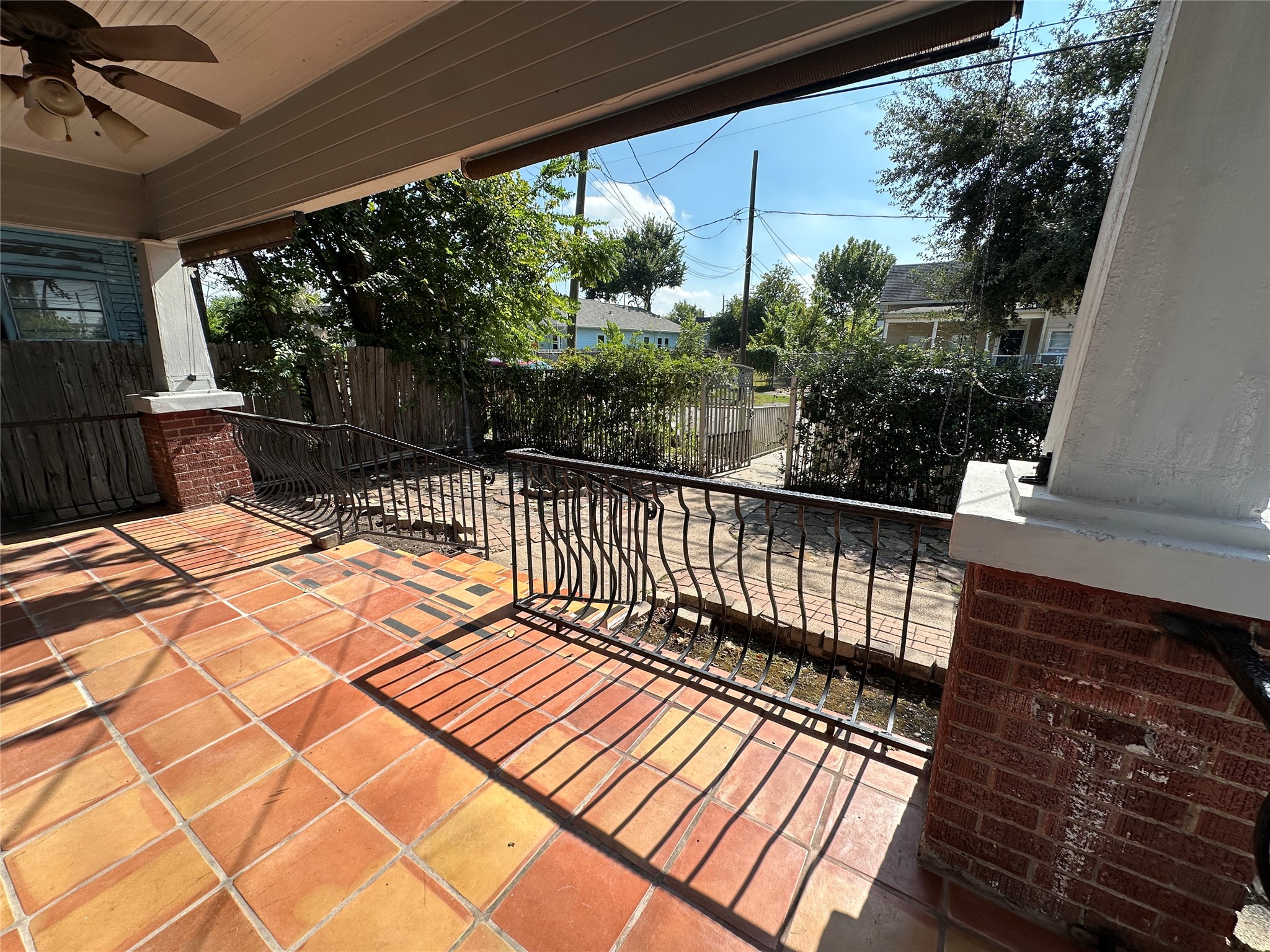 405 James, Unit 2 Houston, TX 77009 - Photo 3 of 12 a view of balcony with wooden floor