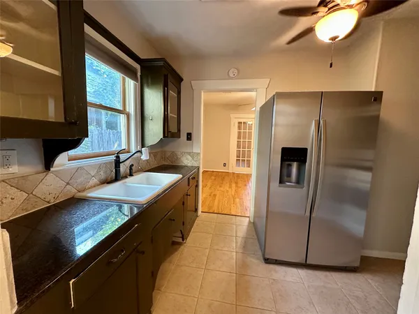 $1,225 | 405 James, Unit 2, Houston, TX 77009