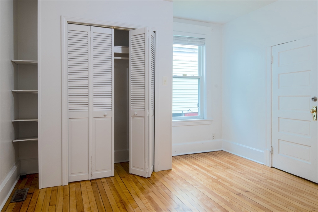 5 Stoneland Road, Unit 1 Worcester, MA 01603 - Photo 5 of 6