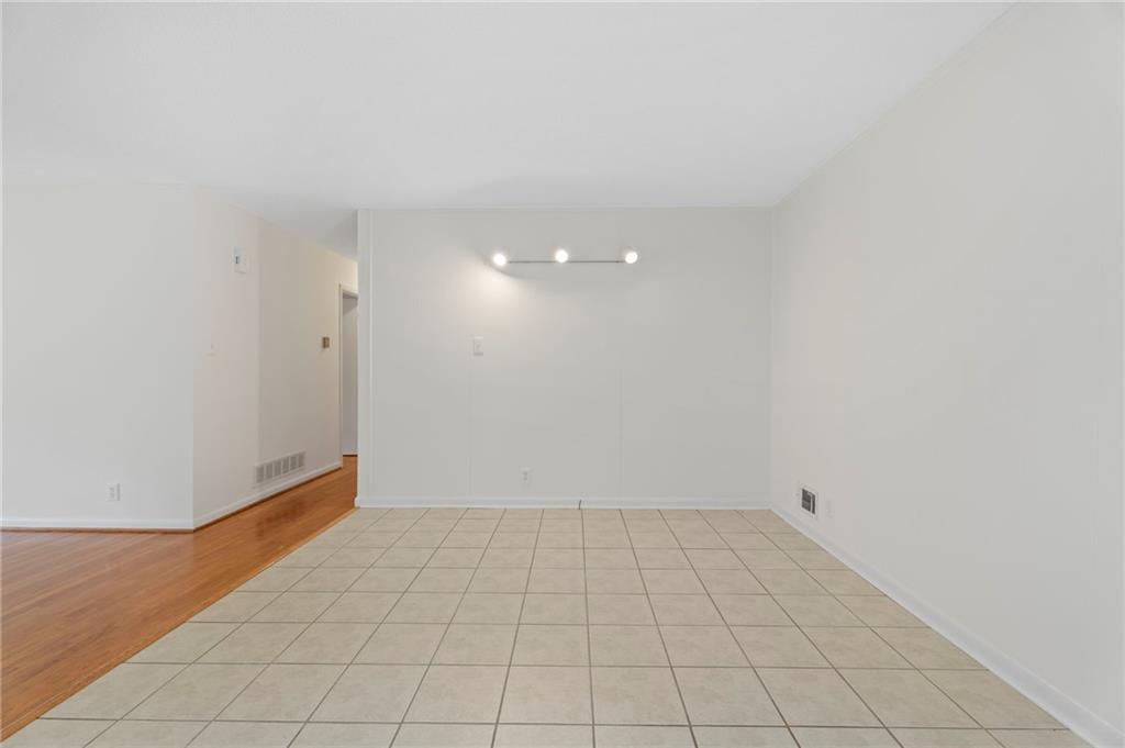 4306 Bouldercrest Road Ellenwood, GA 30294 - Photo 17 of 61 Gallery Image 17