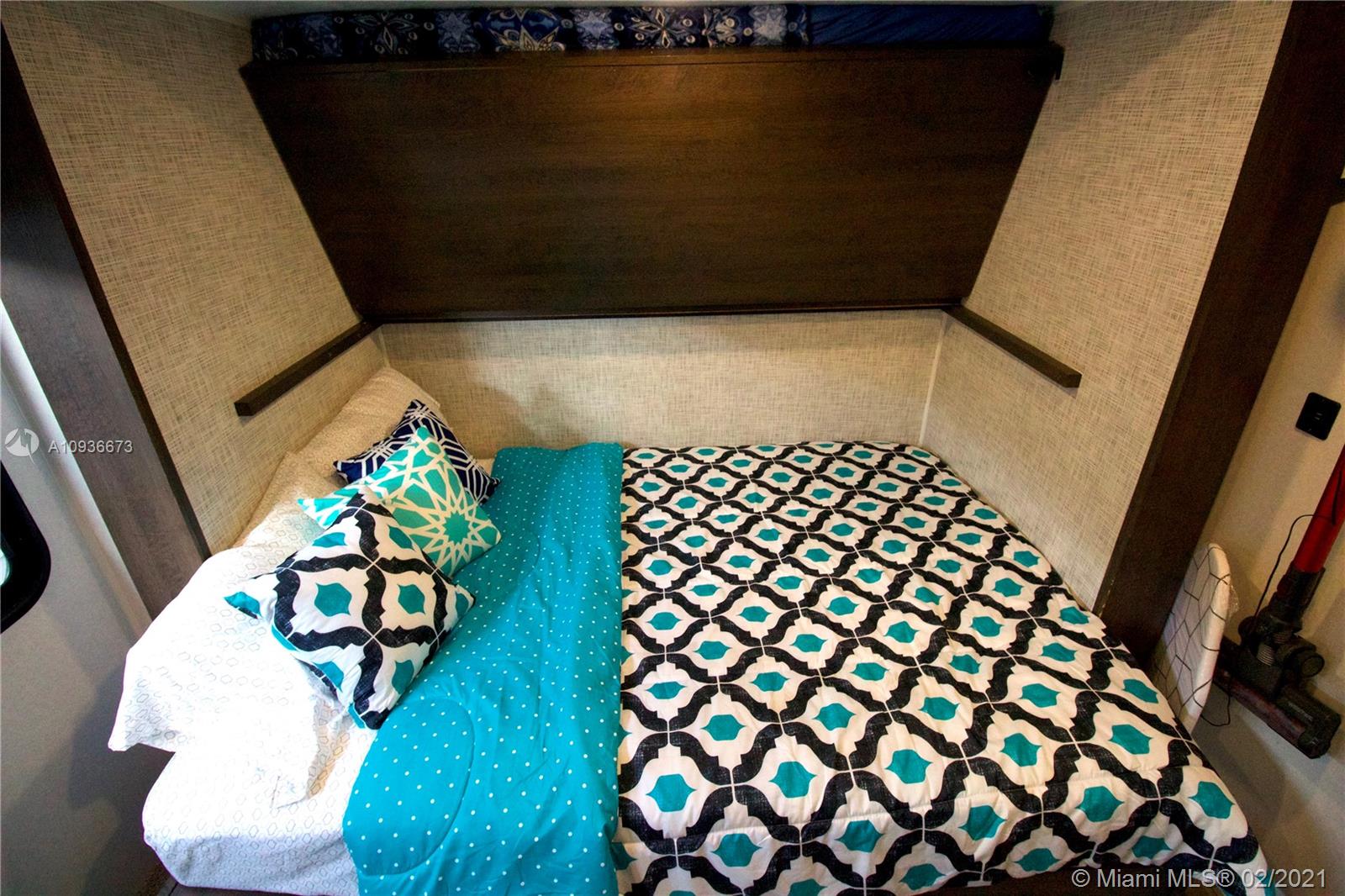 325 Calusa Key Largo, FL 33037 - Photo 12 of 26