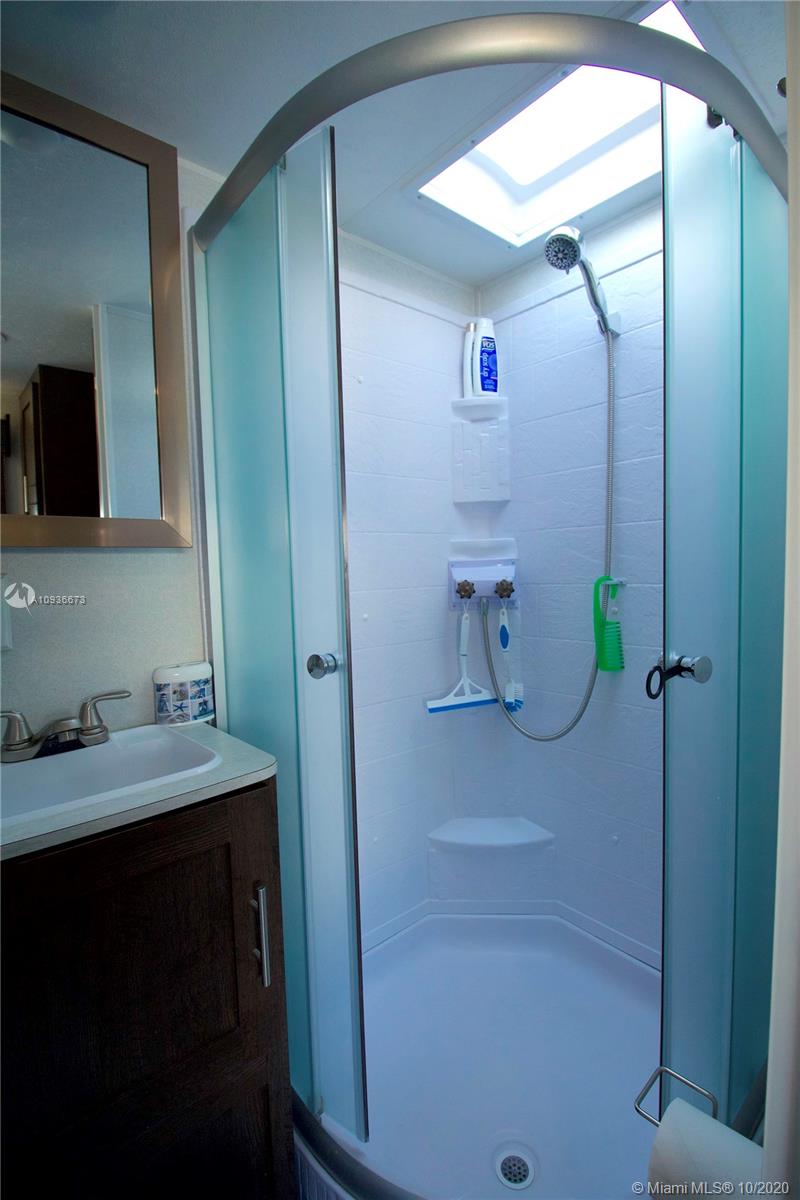 325 Calusa Key Largo, FL 33037 - Photo 13 of 26