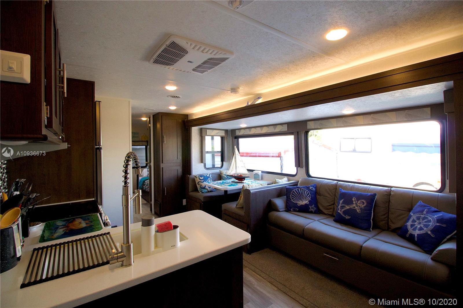 325 Calusa Key Largo, FL 33037 - Photo 4 of 26