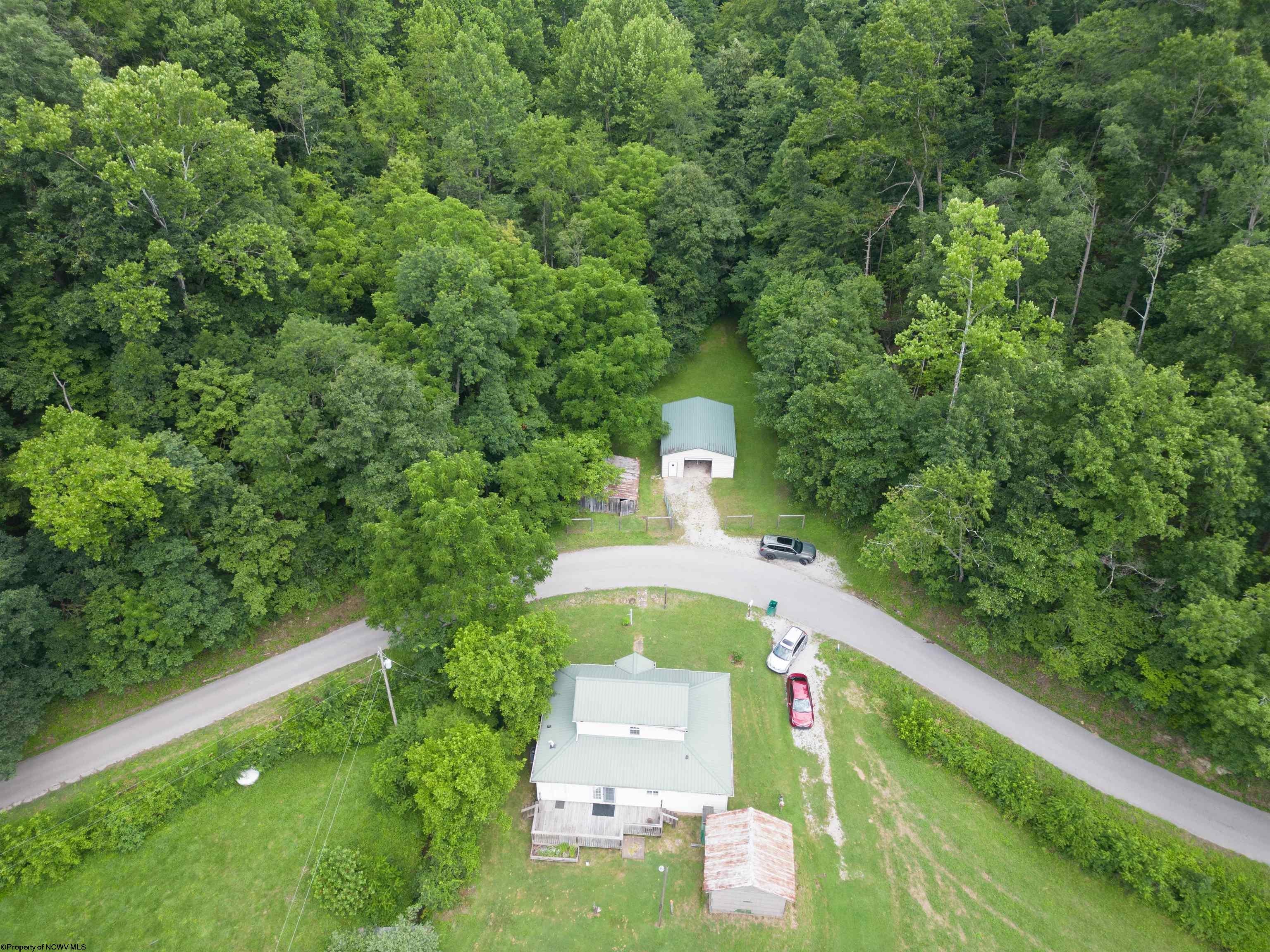302 Skelton Run Road Salem, WV 26426 - Photo 5 of 36 Gallery Image 5