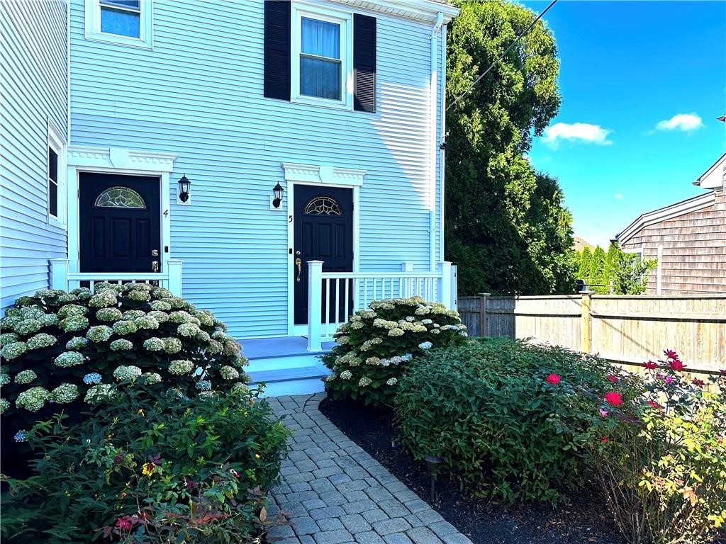 249 Tuckerman Avenue, Unit 5 Middletown, RI 02842 - Photo 7 of 33