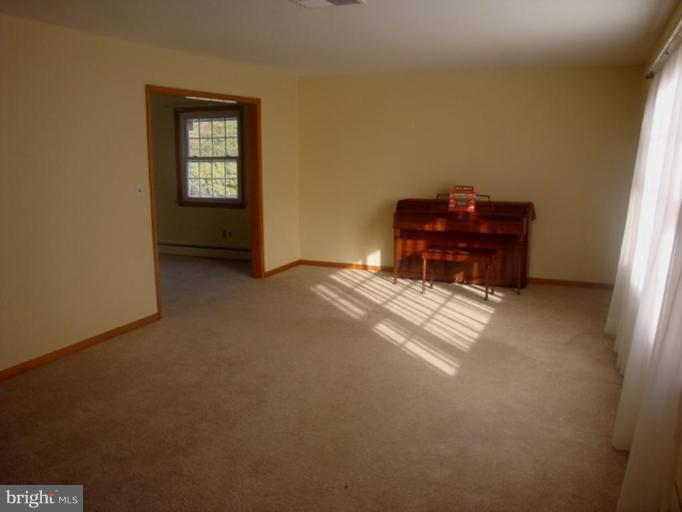 1809 Chapel Road Havre de Grace, MD 21078 - Photo 6 of 17 Living Room