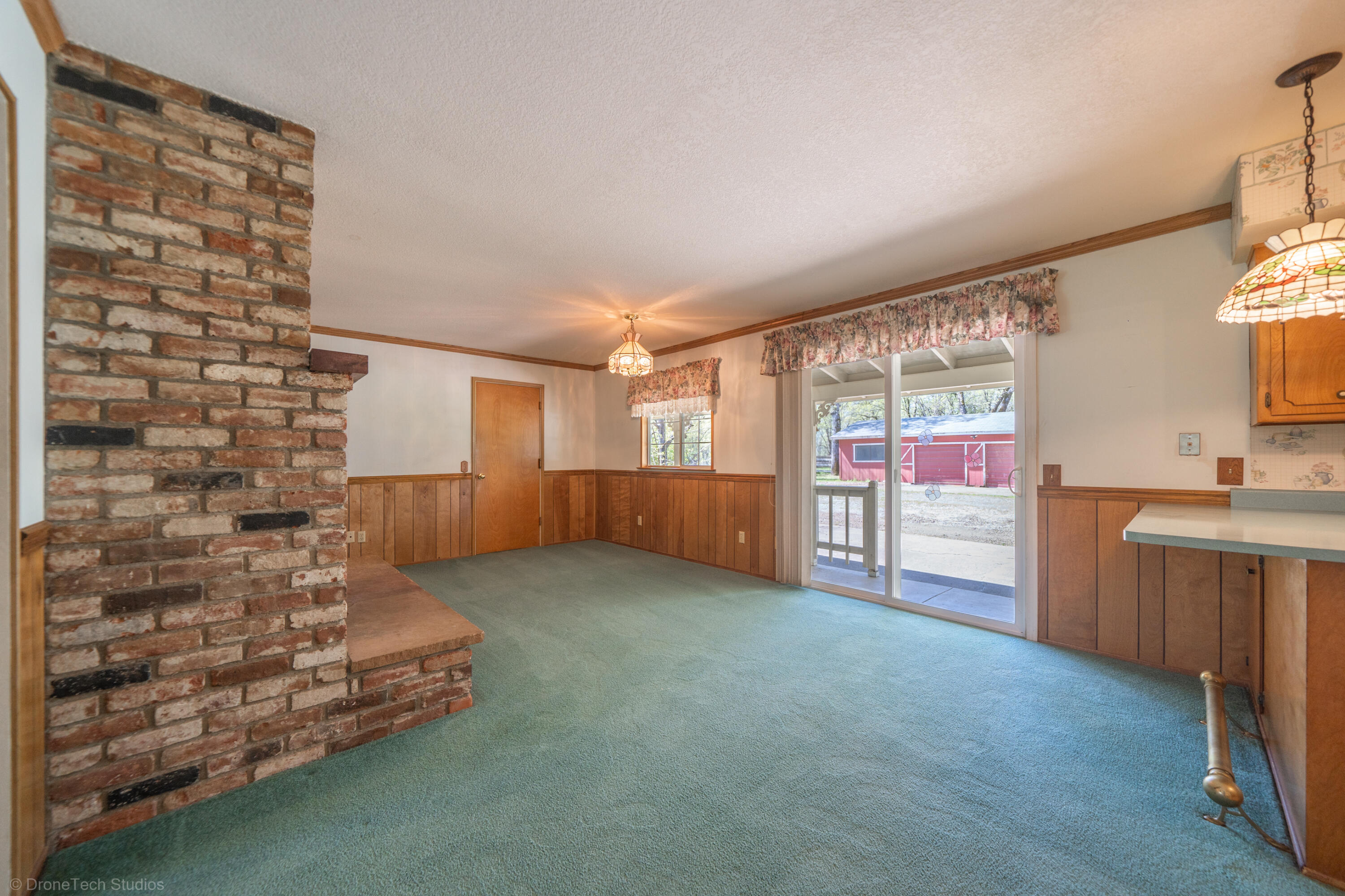10372 Deschutes Road Palo Cedro, CA 96073 - Photo 13 of 67 10372 Deschutes Rd-17