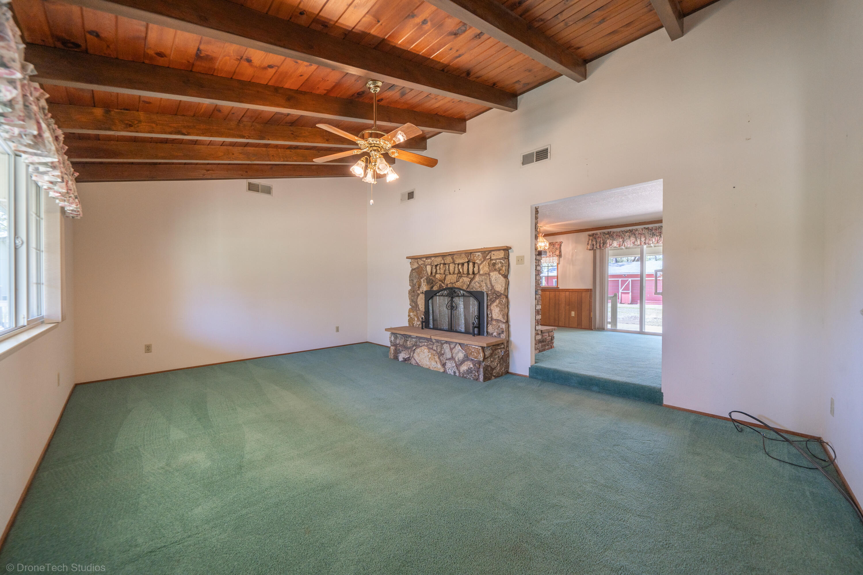 10372 Deschutes Road Palo Cedro, CA 96073 - Photo 10 of 67 10372 Deschutes Rd-14
