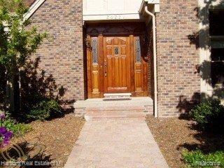 26221 Steele Road Farmington, MI 48331 - Photo 2 of 4 Pavers
