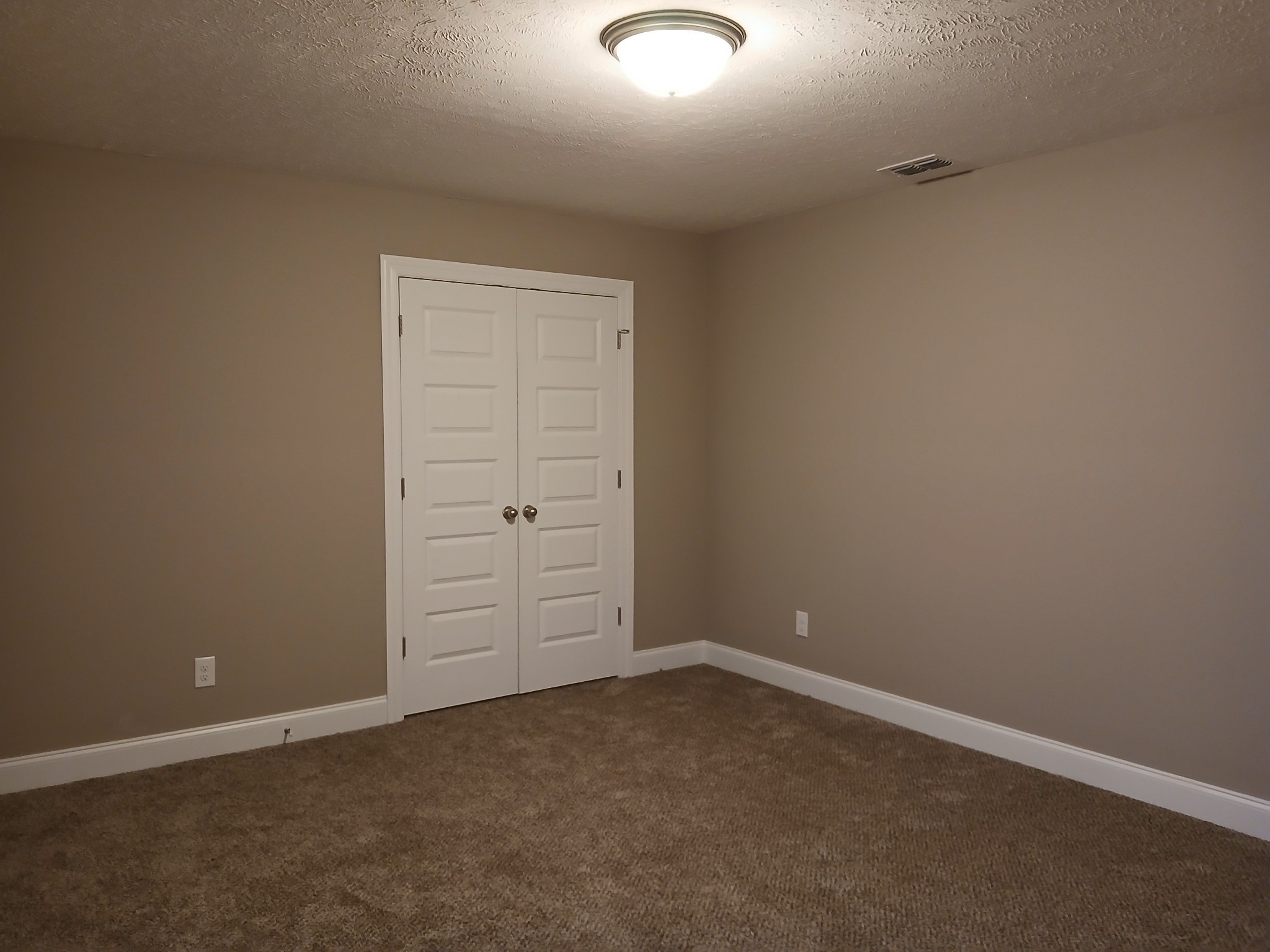 2859 Upstream Road Christiana, TN 37037 - Photo 21 of 72 an empty room with closet area
