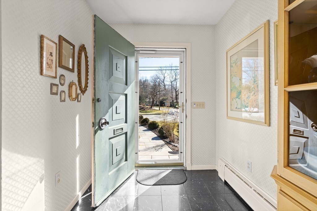 50 Oak Hill Road Worcester, MA 01609 - Photo 2 of 32 Gallery Image 2