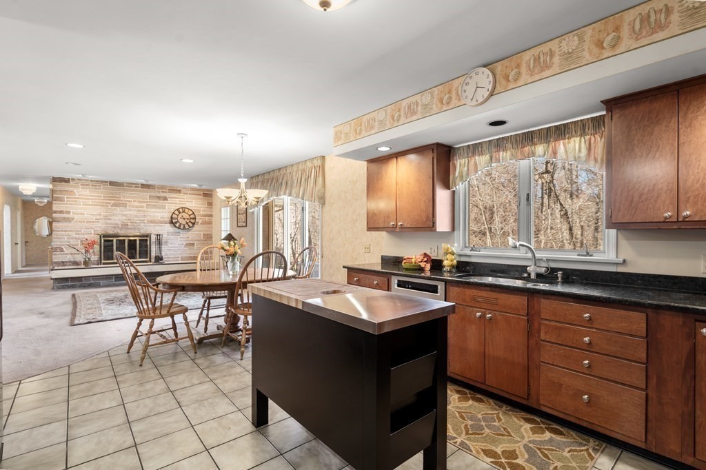 50 Oak Hill Road Worcester, MA 01609 - Photo 10 of 32 Gallery Image 10