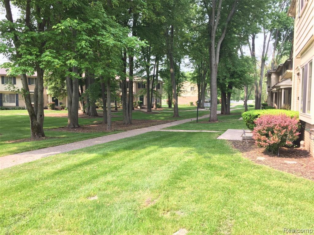 23680 Lahser Road Southfield, MI 48033 - Photo 15 of 18