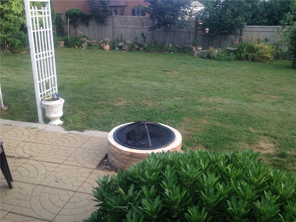 25 Reed Street Tiverton, RI 02878 - Photo 11 of 12