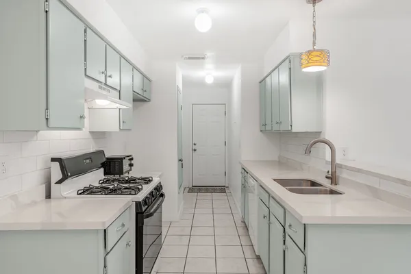 $2,000 | 2501 Teri Road, Unit B, Austin, TX 78744