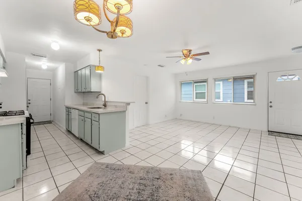 $2,000 | 2501 Teri Road, Unit B, Austin, TX 78744