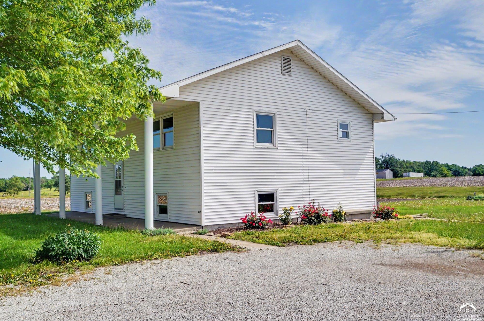 4419 Indiana Road Ottawa, KS 66067 - Photo 3 of 55