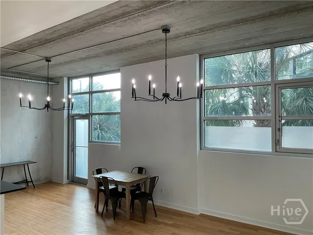 $2,200 | 545 Berrien Street, Unit I, Savannah, GA 31401