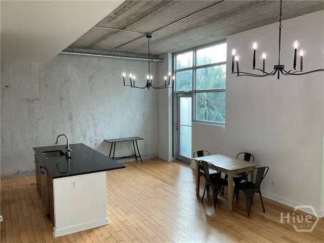 $2,200 | 545 Berrien Street, Unit I, Savannah, GA 31401
