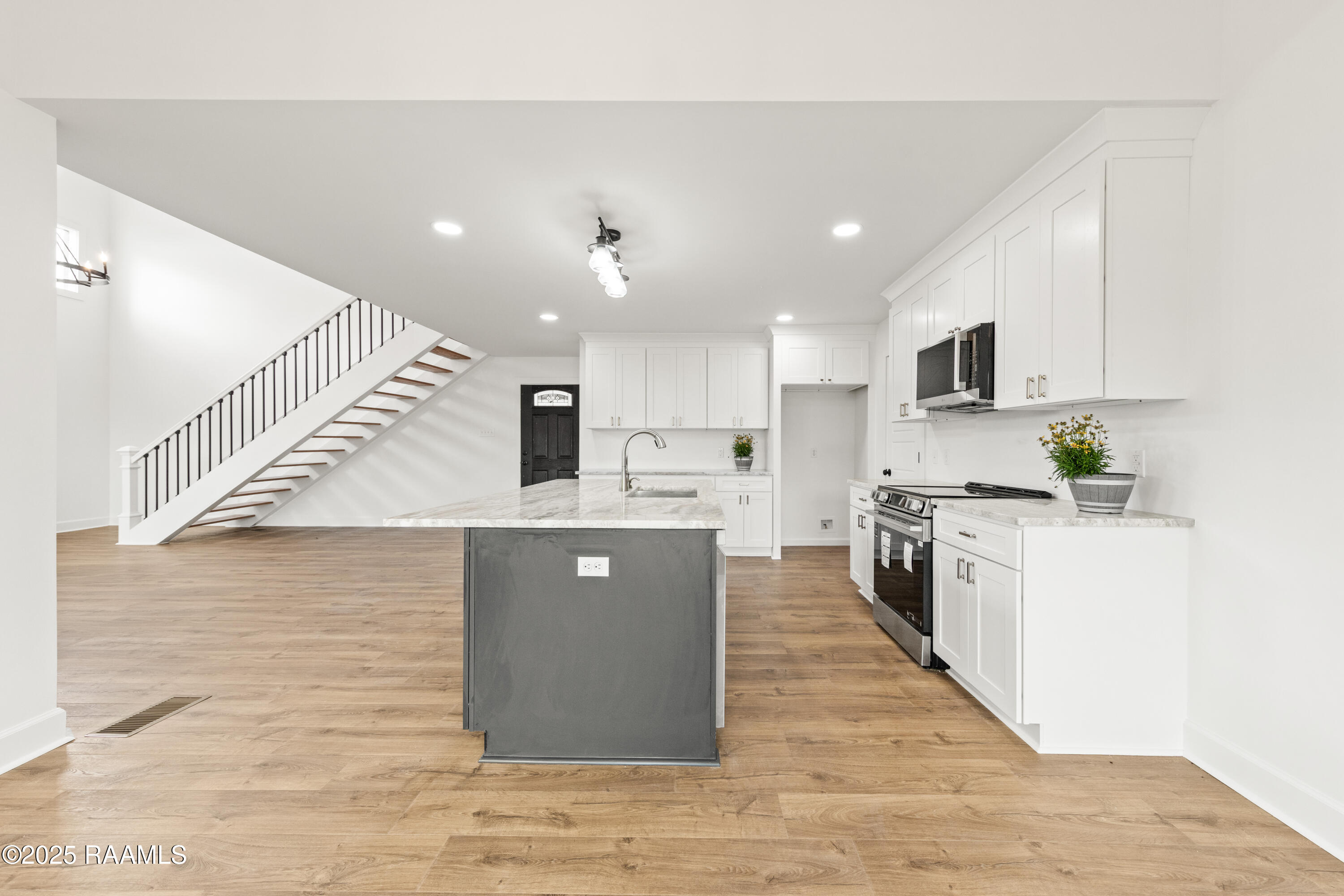 1100 F Vieux Jacquet Road Broussard, LA 70518 - Photo 13 of 51 Kitchen