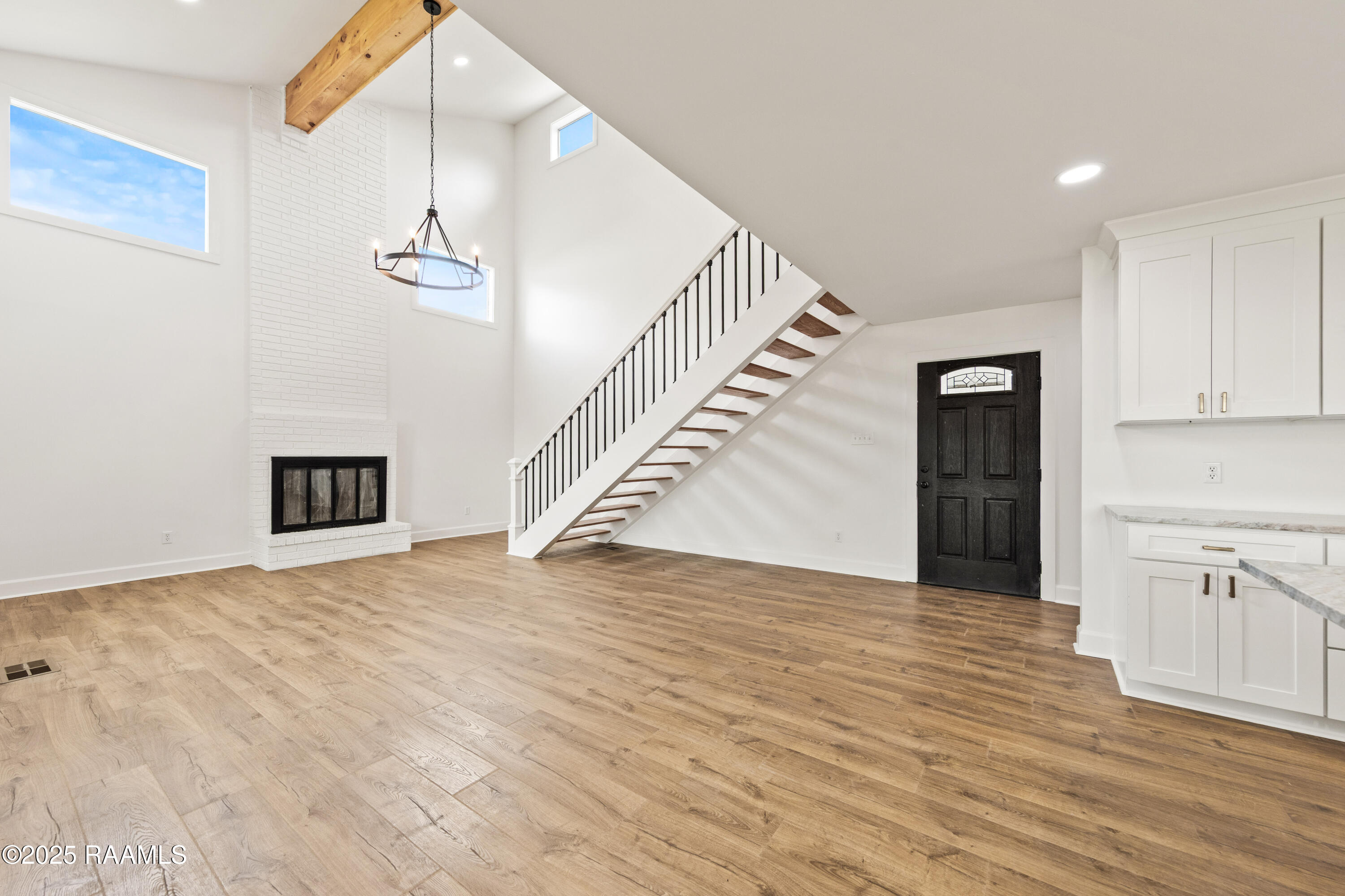 1100 F Vieux Jacquet Road Broussard, LA 70518 - Photo 18 of 51 Living Area