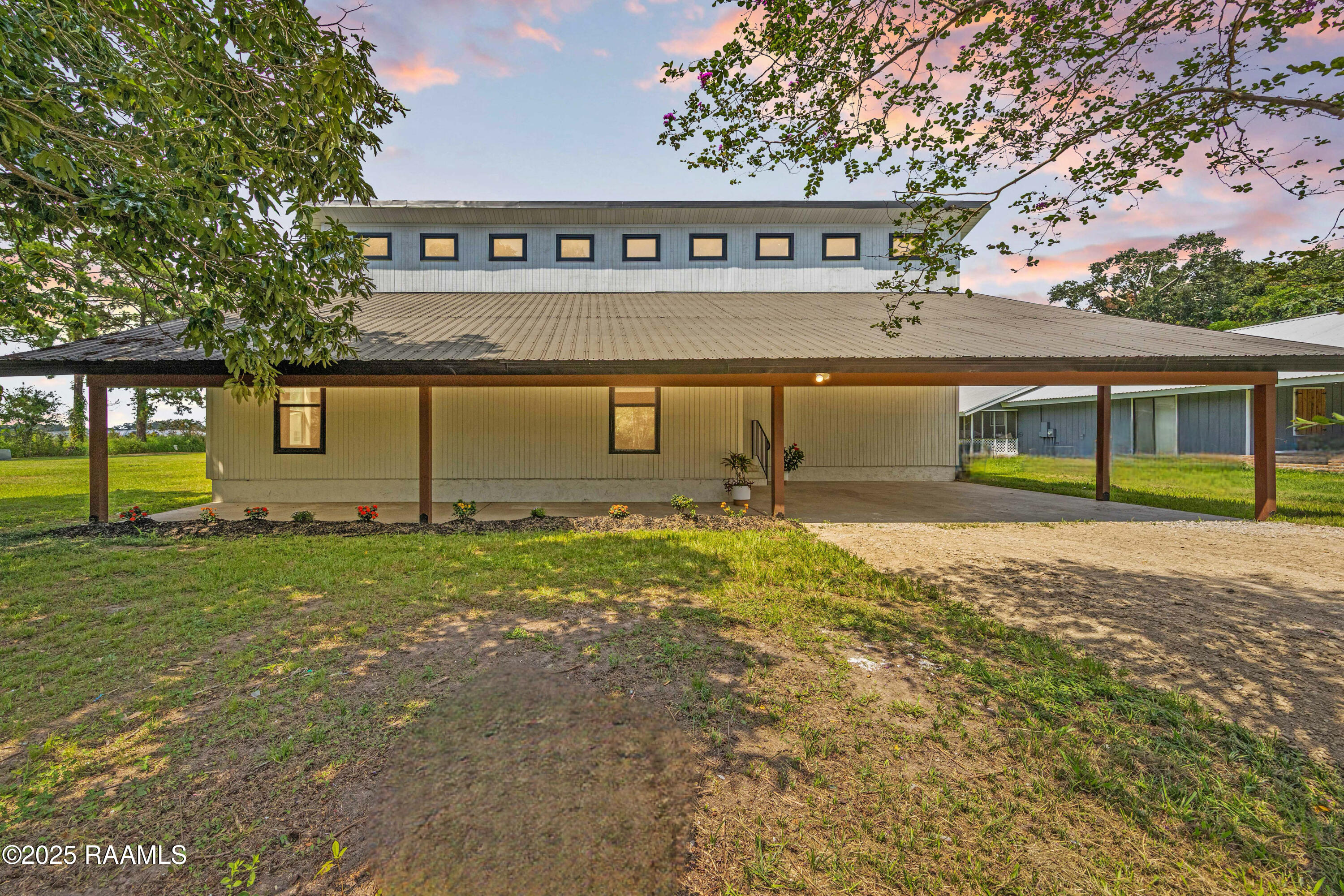 1100 F Vieux Jacquet Road Broussard, LA 70518 - Photo 51 of 51 Front - Twilight