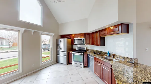 $585,000 | 824 Vance Drive, Lander, WY 82520