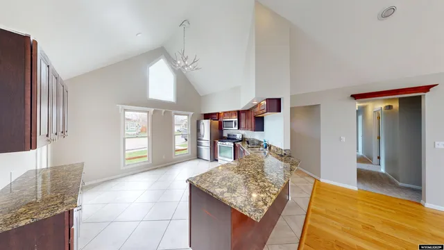 $585,000 | 824 Vance Drive, Lander, WY 82520