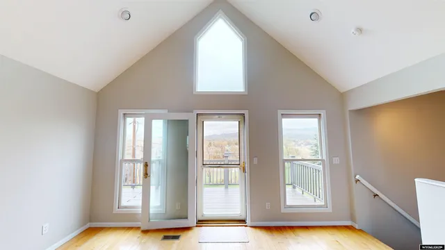 $585,000 | 824 Vance Drive, Lander, WY 82520