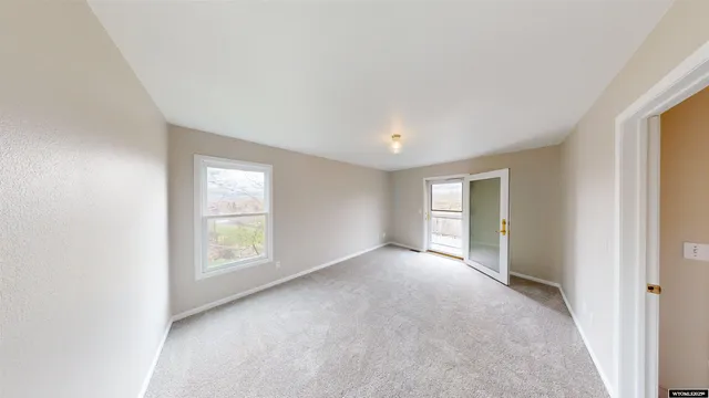 $585,000 | 824 Vance Drive, Lander, WY 82520