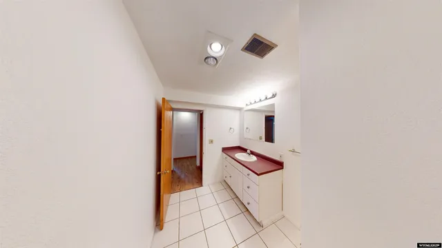 $585,000 | 824 Vance Drive, Lander, WY 82520