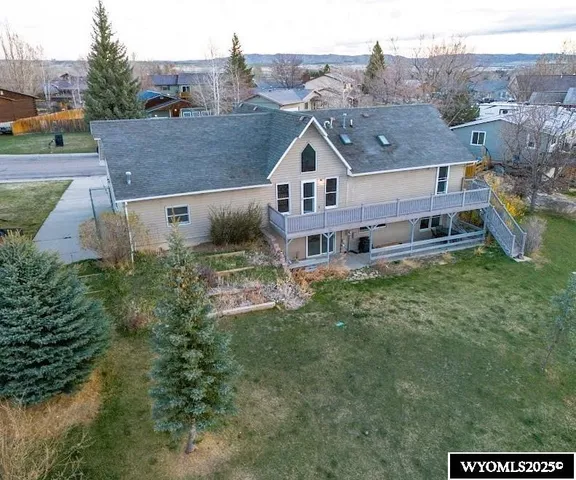 $585,000 | 824 Vance Drive, Lander, WY 82520
