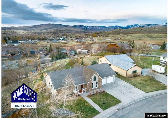 $585,000 | 824 Vance Drive, Lander, WY 82520