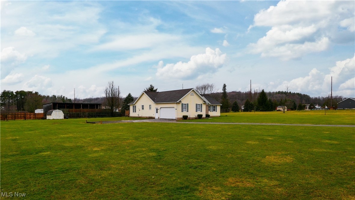 11289 Hopkins Road Garrettsville, OH 44231 - Photo 5 of 48