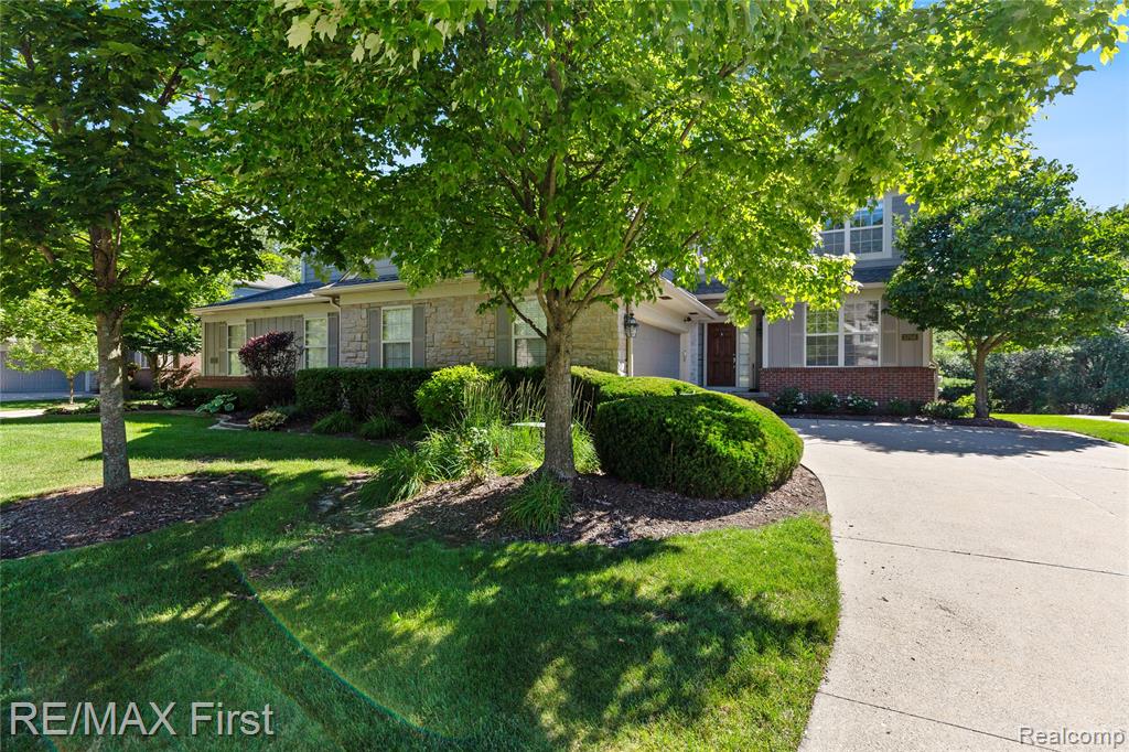 3706 Windingbrook Circle Rochester Hills, MI 48309 - Photo 4 of 42