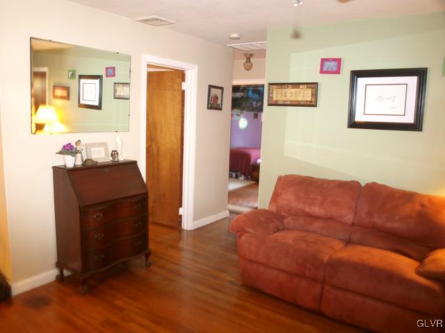 3039 Mission Road Bethlehem, PA 18017 - Photo 4 of 21 Gallery Image 4