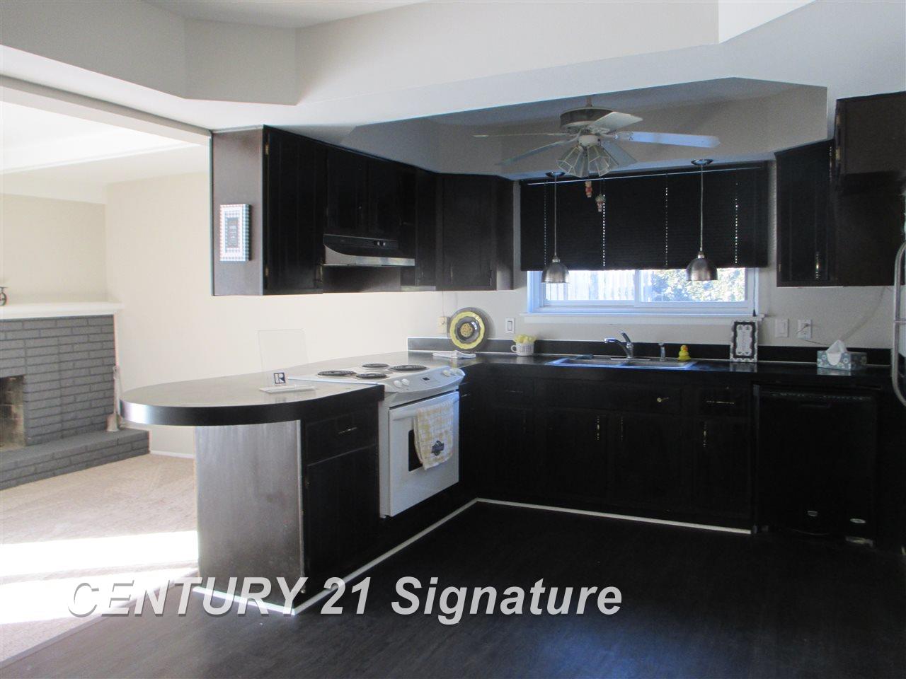 342 Holland Road Flushing, MI 48433 - Photo 4 of 23