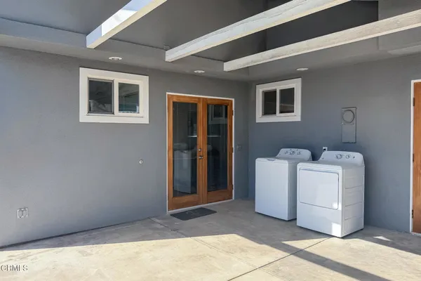 $3,995 | 120 Bardsdale Avenue, Oxnard, CA 93035