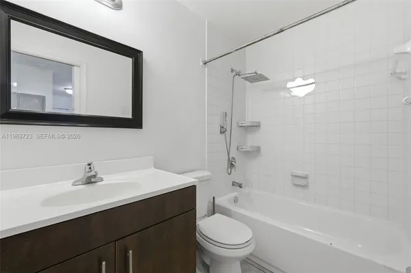 $2,275 | 13 South Royal Poinciana Boulevard, Unit 24, Miami Springs, FL 33166