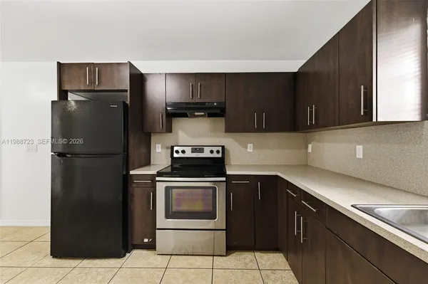 $2,275 | 13 South Royal Poinciana Boulevard, Unit 24, Miami Springs, FL 33166