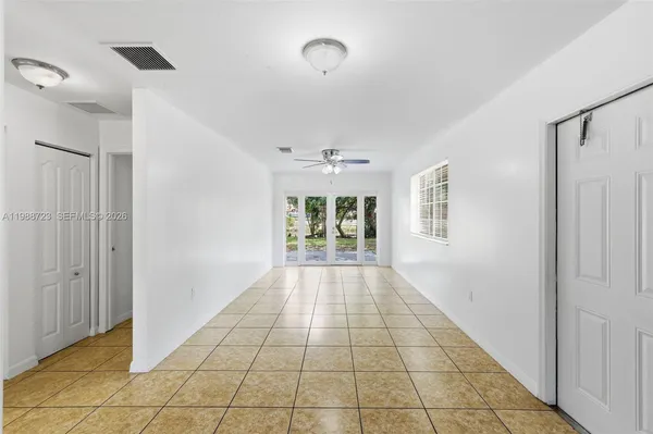 $2,275 | 13 South Royal Poinciana Boulevard, Unit 24, Miami Springs, FL 33166
