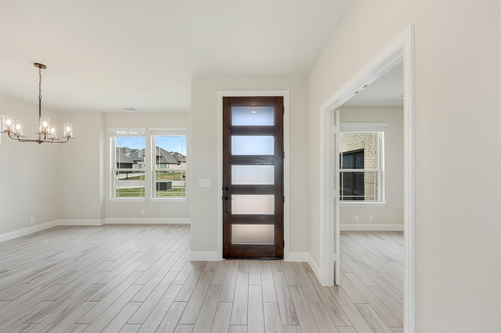 2415 Cornwall Lane Forney, TX 75126 - Photo 4 of 40