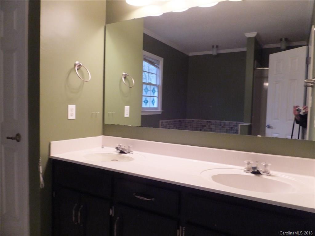 1825 Running Brook Road Charlotte, NC 28214 - Photo 12 of 13 Gallery Image 12
