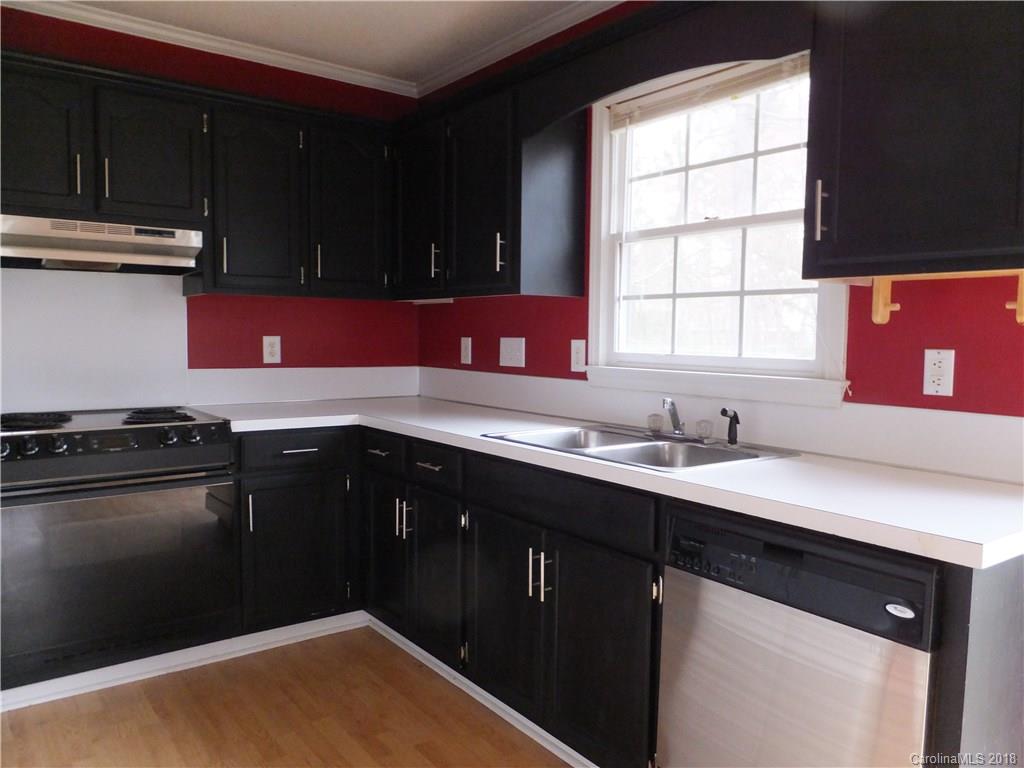 1825 Running Brook Road Charlotte, NC 28214 - Photo 7 of 13 Gallery Image 7