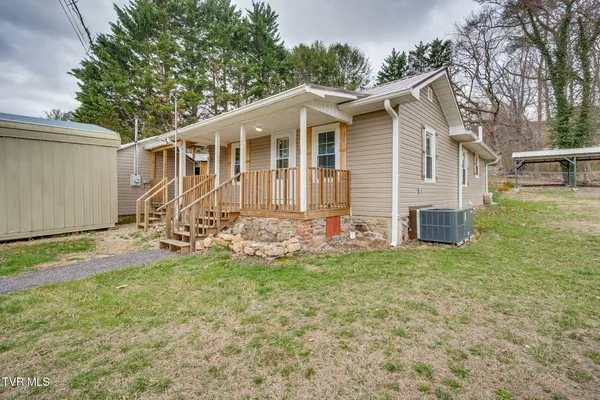 $199,500 | 121 Coleman Road, Hampton, TN 37658
